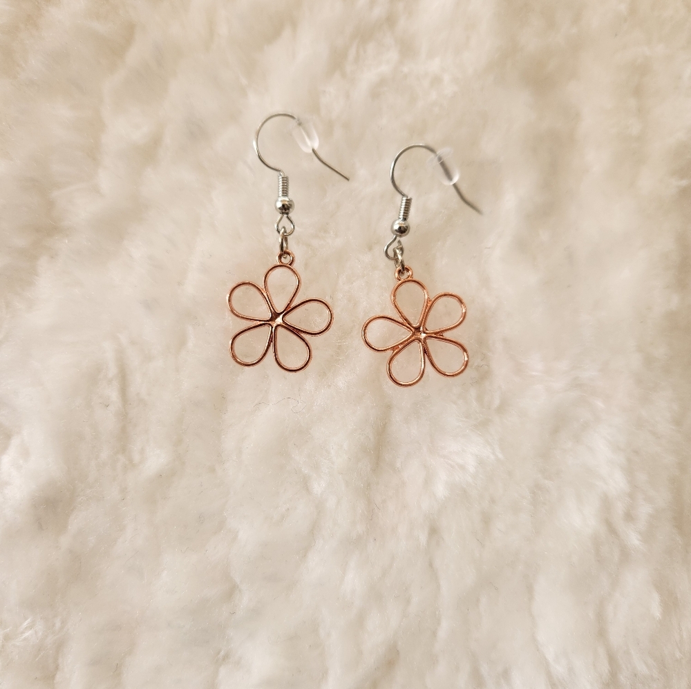 Elegant Floral Rose Gold Earrings